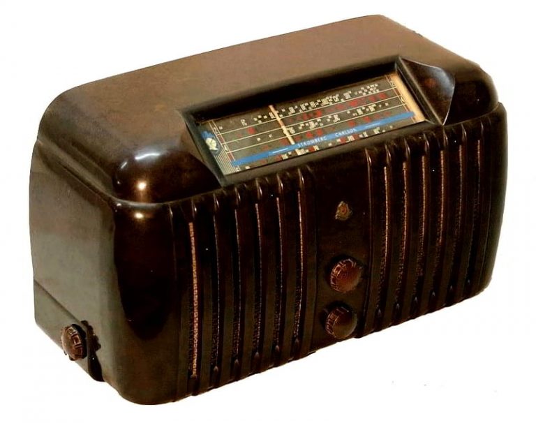 Australian Vintage Radios collection Smith Sound Studios