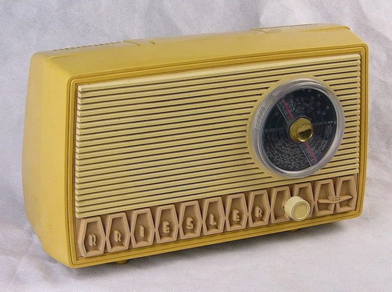 Australian Vintage Radios collection Smith Sound Studios